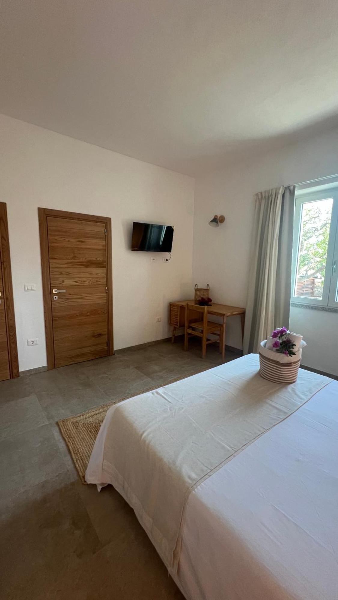 Il Mandorlo Bed & Breakfast Santa Teresa Gallura Bagian luar foto